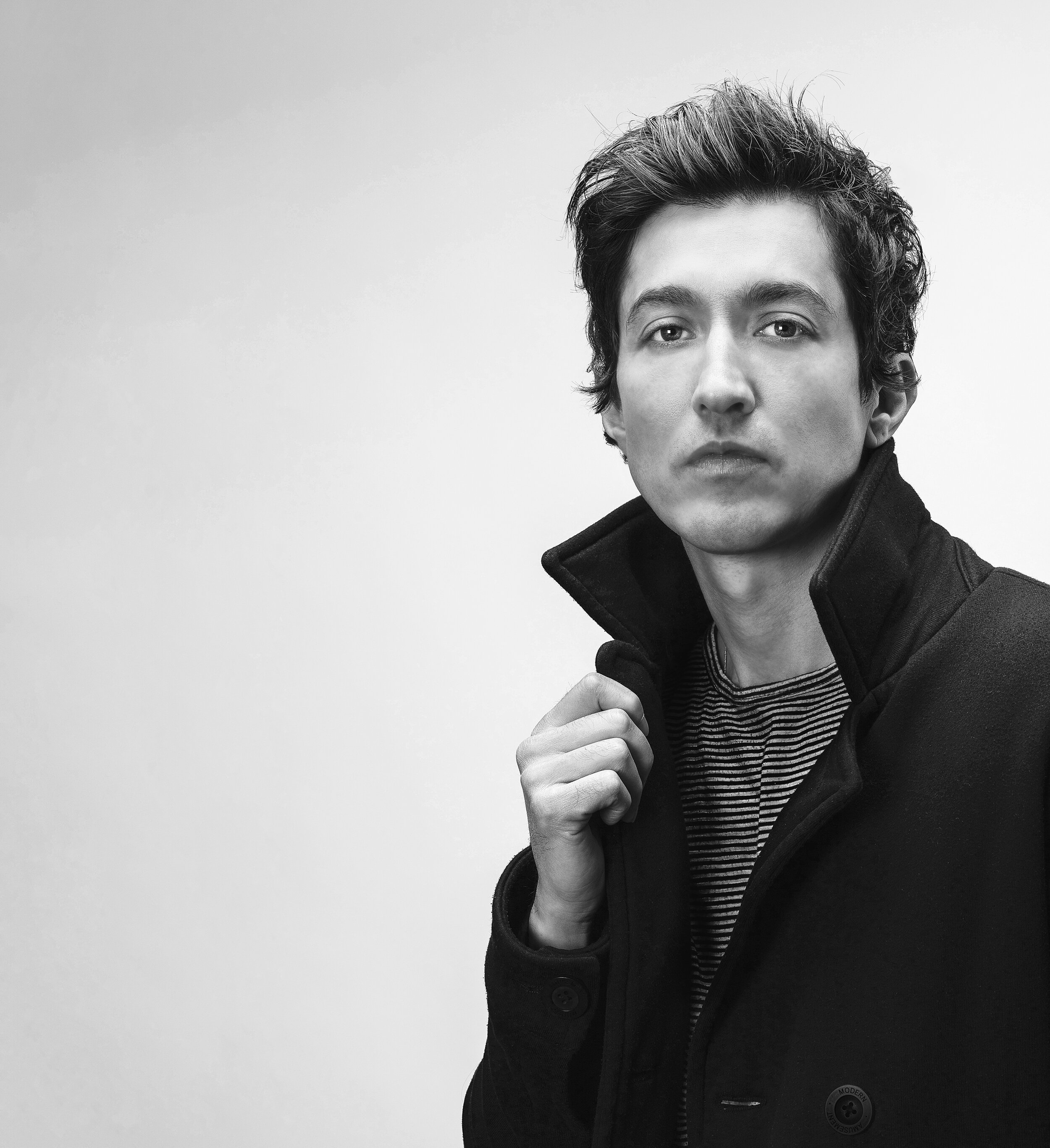 Javier Blake llega al Teatro de la Ciudad Esperanza con 'En Los Tiempos De Lo Extraño'